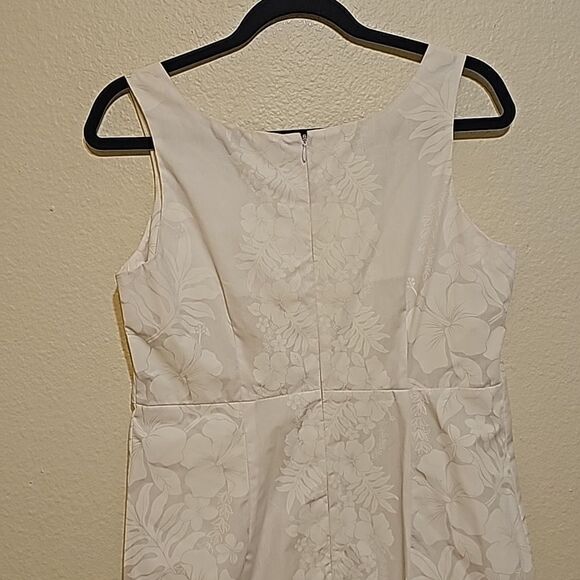 Hilo Hattie - The Hawaiian Original white embossed dress size M - Picture 4 of 10